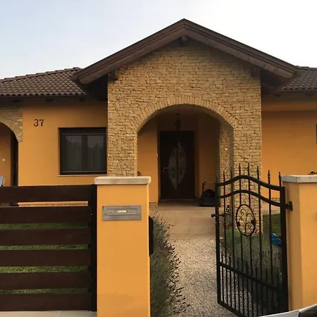 Villa House Close To Balaton